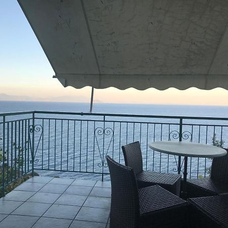 Villa Castle Sea View Parálion Ástros Eksteriør billede